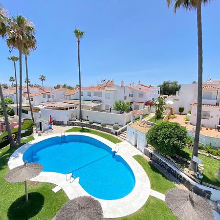 エステポナ Townhouse W/Sea View & Gardenヴィラ エクステリア 写真